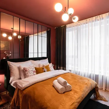 Chill In Oriental Splendour شقة